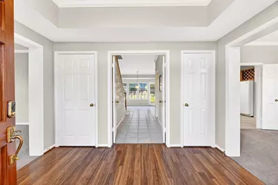 10615 Vandercroft Court, Houston, TX 77070 - Photo 9
