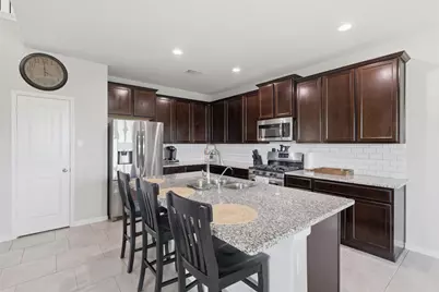 3725 Lancer Circle, Pearland, TX 77581 - Photo 3