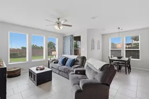 3725 Lancer Cir, Pearland, TX 77581 - Photo 9