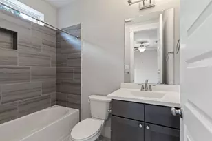 3526 Napavine Ln, Houston, TX 77008 - Photo 13