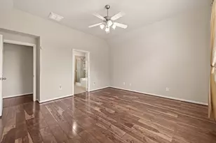 13719 Saxony Dr, Sugar Land, TX 77498 - Photo 23