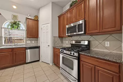 13719 Saxony Drive, Sugar Land, TX 77498 - Photo 15