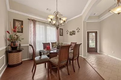 13719 Saxony Drive, Sugar Land, TX 77498 - Photo 5