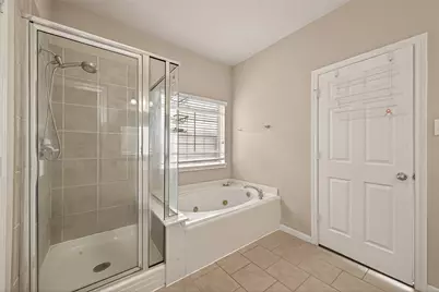 13719 Saxony Drive, Sugar Land, TX 77498 - Photo 27