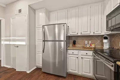 2211 S Braeswood Boulevard #21F, Houston, TX 77030 - Photo 17