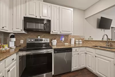2211 S Braeswood Boulevard #21F, Houston, TX 77030 - Photo 15