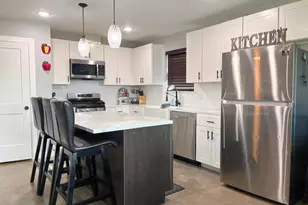 702 Flycatcher Dr, Palacios, TX 77465 - Photo 13