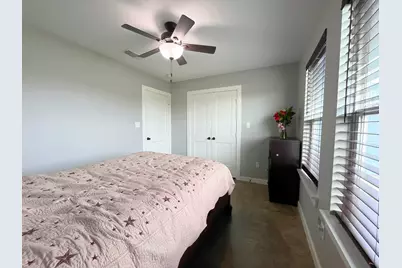 702 Flycatcher Drive, Palacios, TX 77465 - Photo 5