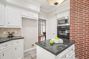 5623 Sycamore Creek Dr, Houston, TX 77345 - Photo 11