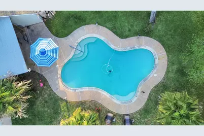 20202 Deer Run Road, Damon, TX 77430 - Photo 37