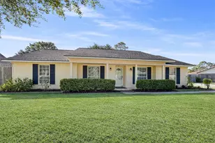 1806 McGinnis Dr, Pearland, TX 77581 - Photo 1