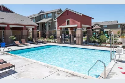 2300 Loveridge Rd, Pittsburg, CA 94565 - Photo 5