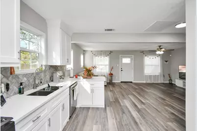 115 Morrell Street, Baytown, TX 77520 - Photo 5