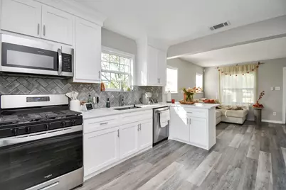 115 Morrell Street, Baytown, TX 77520 - Photo 15