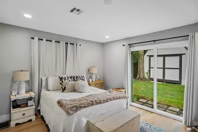 2019 Spillers Lane, Houston, TX 77043 - Photo 11