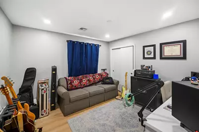 2019 Spillers Lane, Houston, TX 77043 - Photo 9