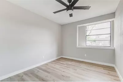 5634 Cerritos Drive, Houston, TX 77035 - Photo 17