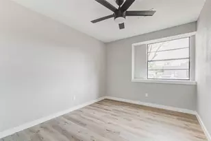 5634 Cerritos Dr, Houston, TX 77035 - Photo 17