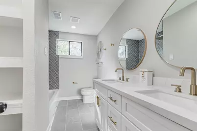 5634 Cerritos Drive, Houston, TX 77035 - Photo 23