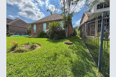402 Bay Bridge Drive, Sugar Land, TX 77478 - Photo 49