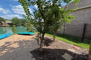 402 Bay Bridge Dr, Sugar Land, TX 77478 - Photo 5