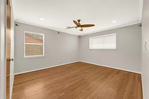 9927 Southport Dr, Houston, TX 77089 - Photo 5