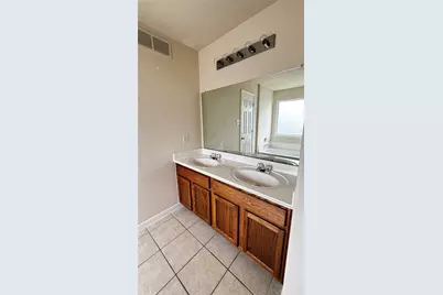 5018 Woodland Meadows Lane, Humble, TX 77346 - Photo 11