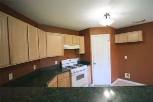 2117 Whittier Dr, Houston, TX 77032 - Photo 9