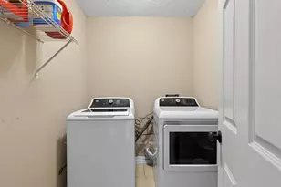 3213 Kleinmann Ave, Galveston, TX 77551 - Photo 25
