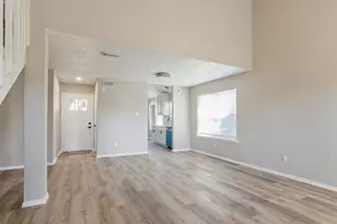 10123 Appleridge Dr, Houston, TX 77070 - Photo 5