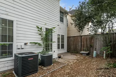 2605 Cheshire Oaks Drive, Houston, TX 77054 - Photo 15