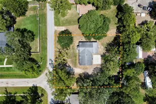 211 S Cleveland Ave, Cleveland, TX 77327 - Photo 19