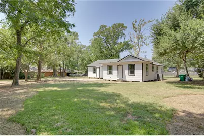 211 S Cleveland Avenue, Cleveland, TX 77327 - Photo 21