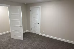 211 S Cleveland Ave, Cleveland, TX 77327 - Photo 13