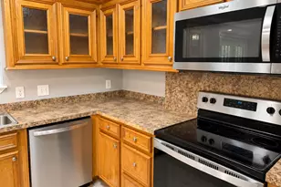 530 Marilyn St, Fresno, TX 77545 - Photo 9