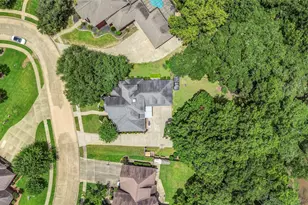 208 River Oaks Dr, Lake Jackson, TX 77566 - Photo 37