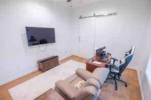 10614 Moonlight Dr, Houston, TX 77096 - Photo 21