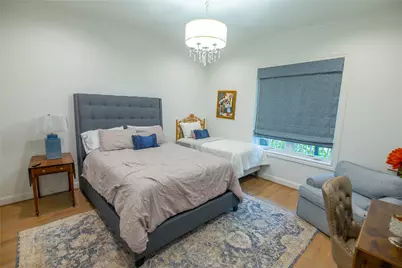 10614 Moonlight Drive, Houston, TX 77096 - Photo 23