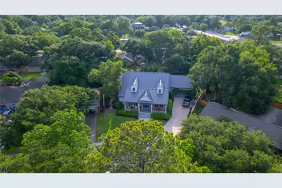 10614 Moonlight Drive, Houston, TX 77096 - Photo 5