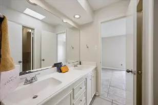 8018 Cobblefield Ln, Houston, TX 77071 - Photo 19