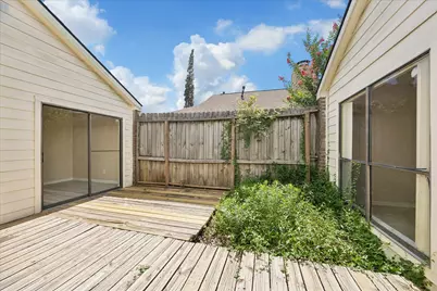 8018 Cobblefield Lane, Houston, TX 77071 - Photo 5