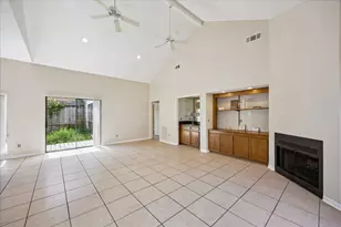 8018 Cobblefield Ln, Houston, TX 77071 - Photo 3