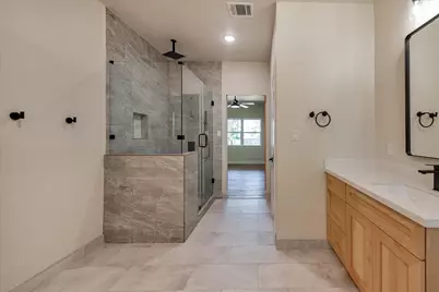 153 Bending Oaks Lane, Livingston, TX 77351 - Photo 19