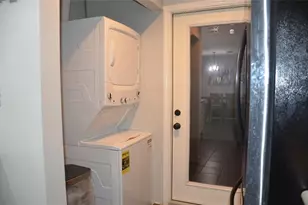 2806 Pine, Galveston, TX 77551 - Photo 3