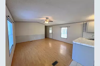 108 Hunters Gln, Livingston, TX 77351 - Photo 9