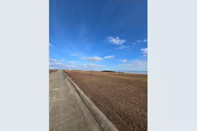 3345 Bay Point Drive, Palacios, TX 77465 - Photo 33