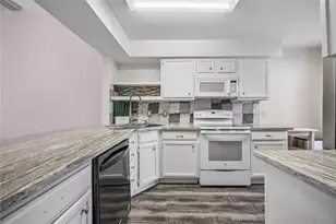 763 Bering Dr, Houston, TX 77057 - Photo 3