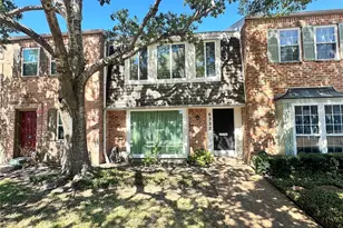 6332 Chevy Chase Dr, Houston, TX 77057 - Photo 1