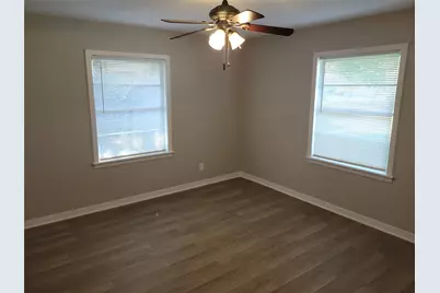 7803 Broadview Drive, Houston, TX 77061 - Photo 11