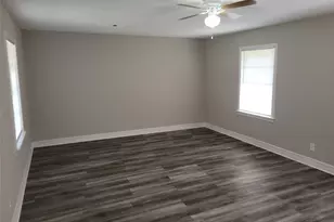 7803 Broadview Dr, Houston, TX 77061 - Photo 5